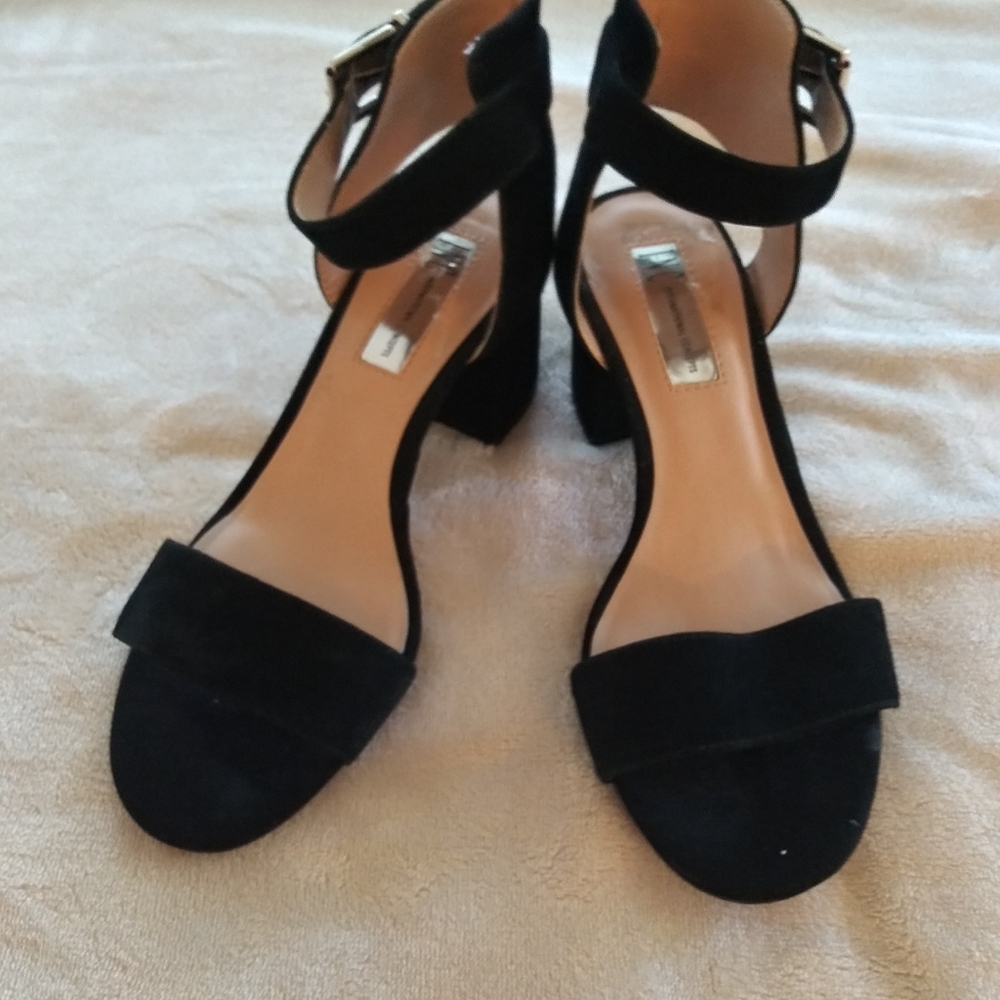 Shoes - Picture 6 of 6